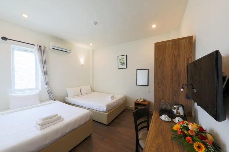 Standard Triple room
