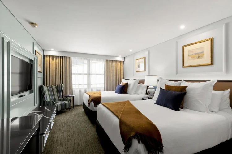 Superior Quadruple room