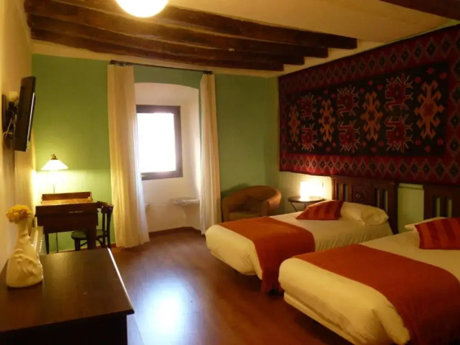 Cal Maginet Hotel