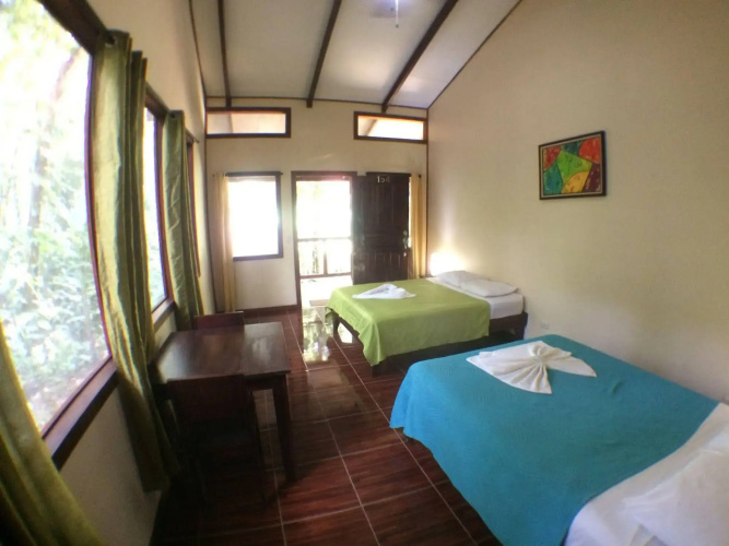 Hotel Rana Roja