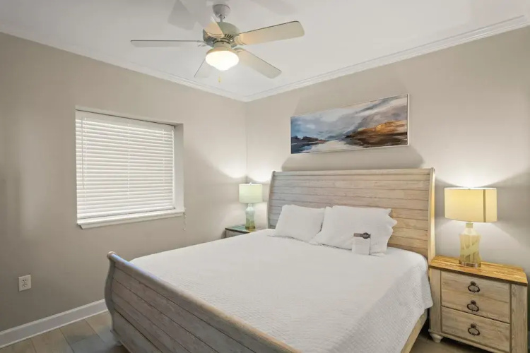 Sanibel 305