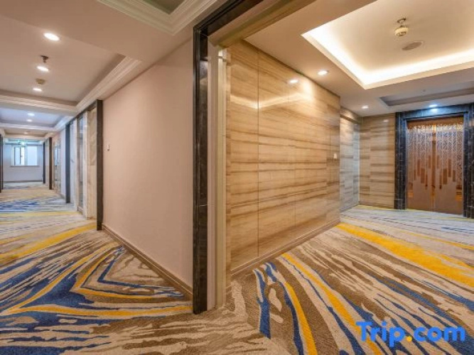Rezen Reheal Hotel