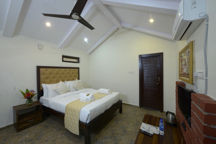 Double Cottage