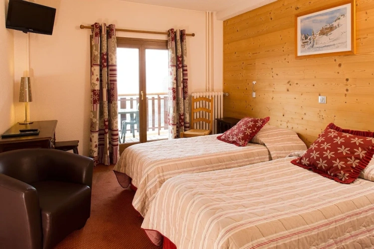 Superior Double room with balcony and with mountain view