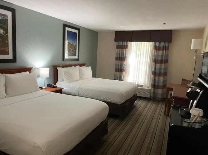 White Pine Lodge