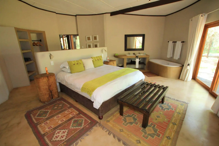 Jacana Lodge