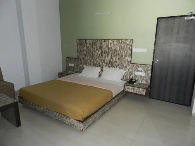 Nalsafari Resort