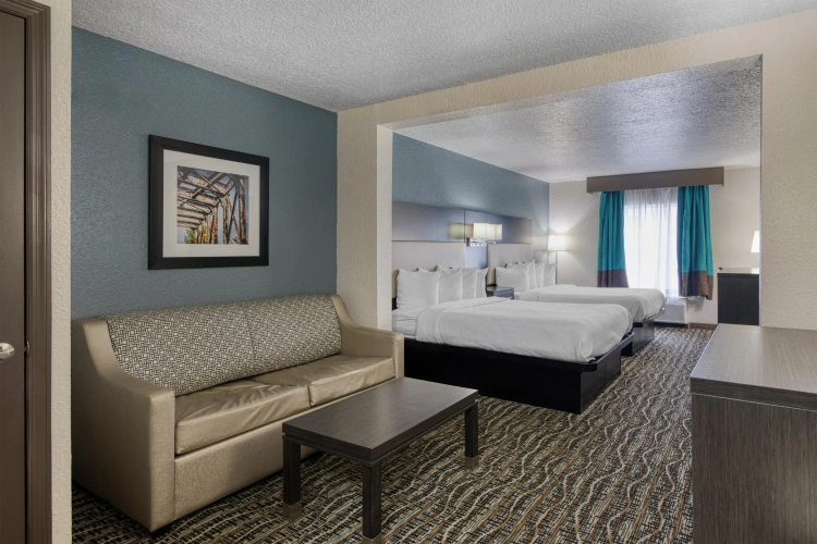 Quadruple Suite