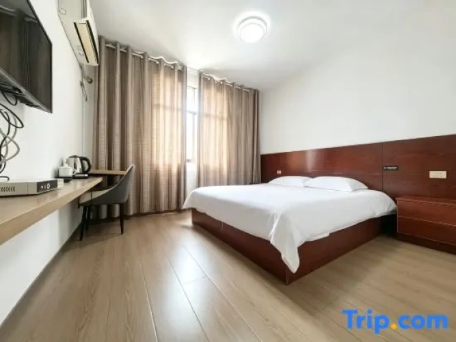 Standard room with river view