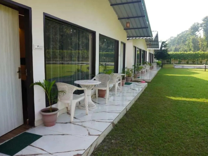 Six Seasons Resort