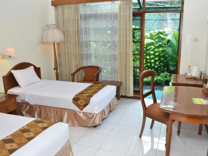 Hotel Dana Solo