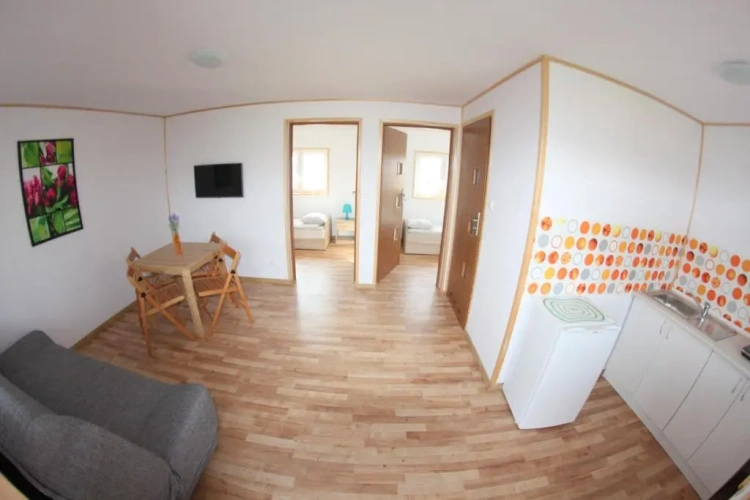 2 Bedrooms Chalet