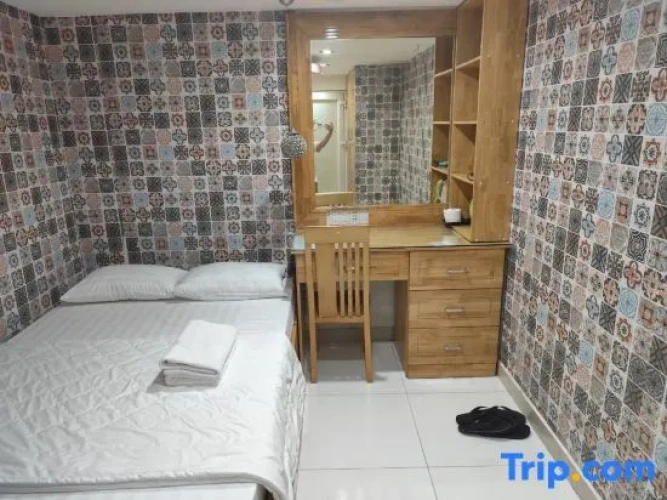 Bed in Dorm (male dorm)