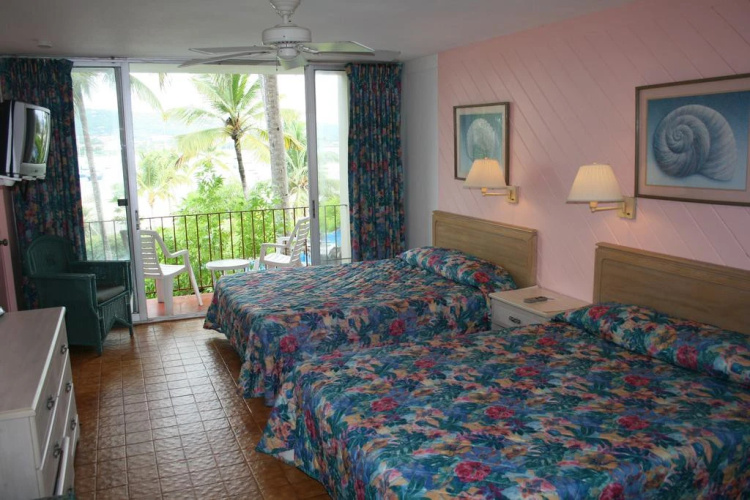 Hotel on the Cay