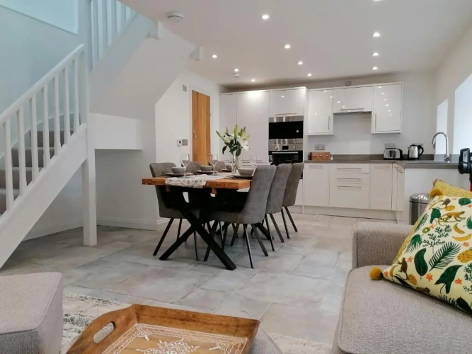 2 Bedrooms Double Apartment
