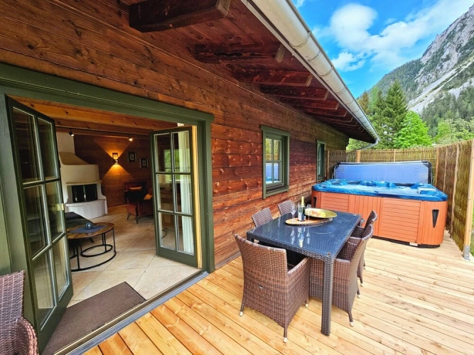 3 Bedrooms Chalet