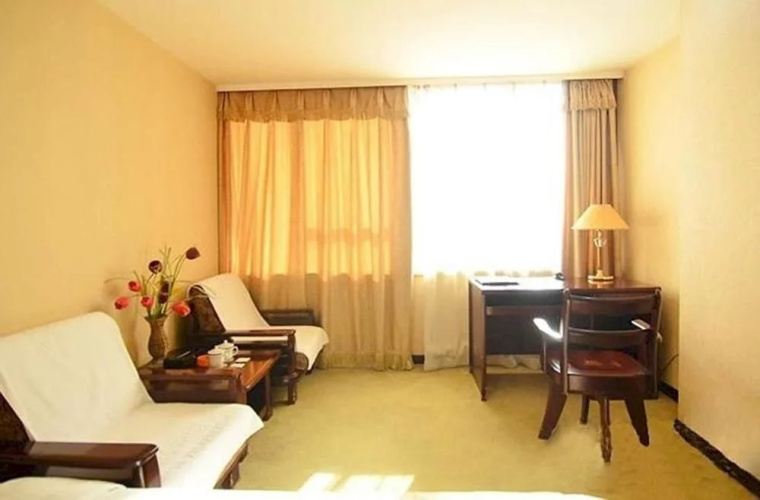 Yuexin Holiday Hotel