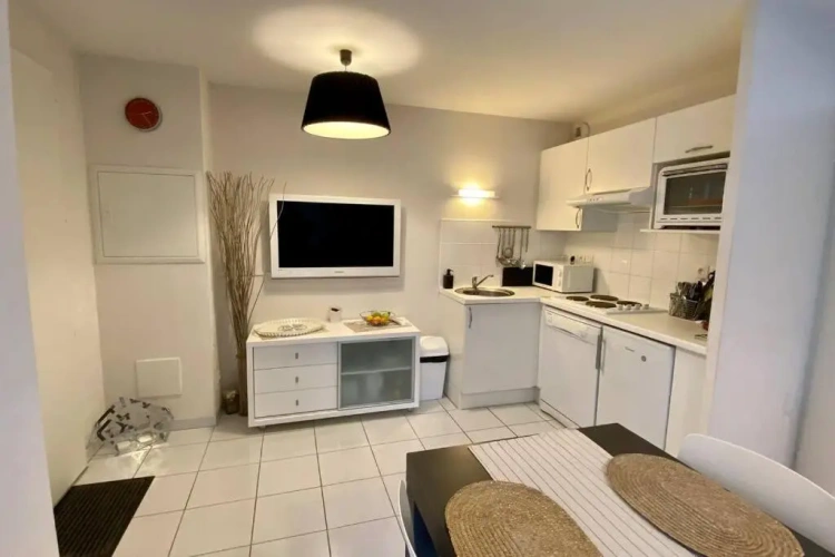 2 Bedrooms Cottage