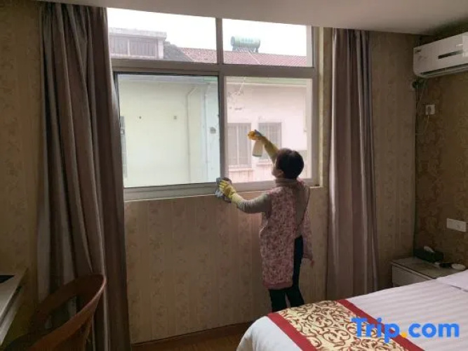 Jixi School Hotel