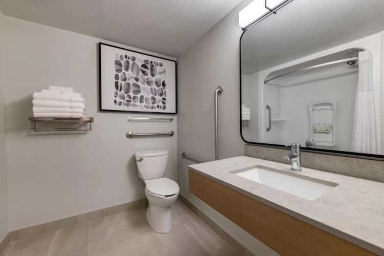 Days Inn by Wyndham Thunder Bay North photo 9