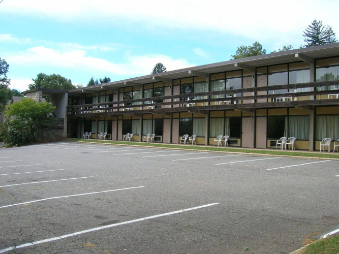 The Mountaineer Inn
