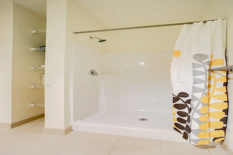 1 Bedroom Luxury Apartment