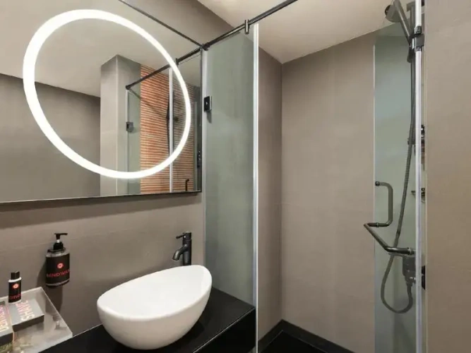 Standard Double room with city view