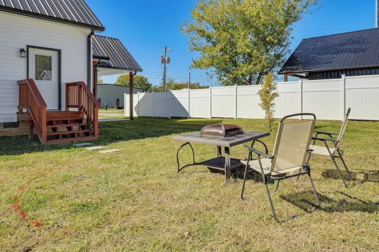 Tullahoma Whiskey Trail Base w/ Yard & Fire Pit
