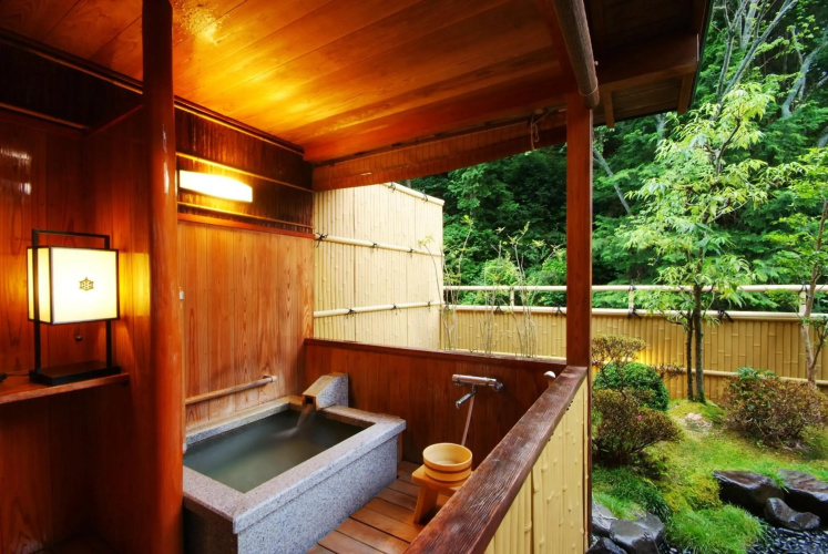 Shoenso Hozukawatei Hotel
