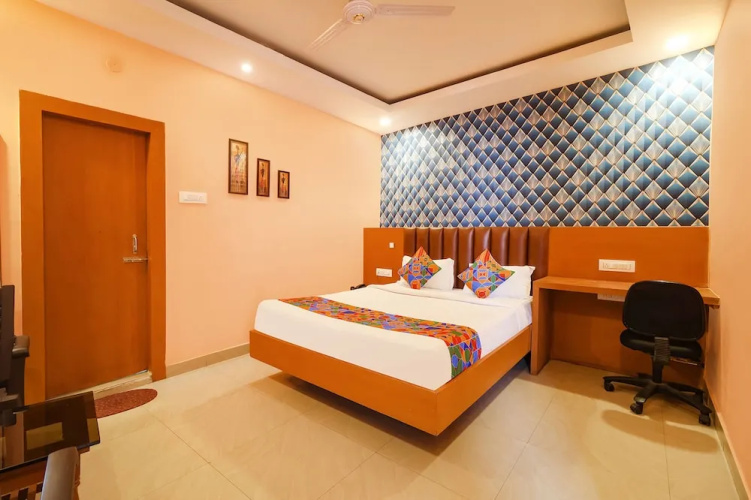 FabHotel Shanti International