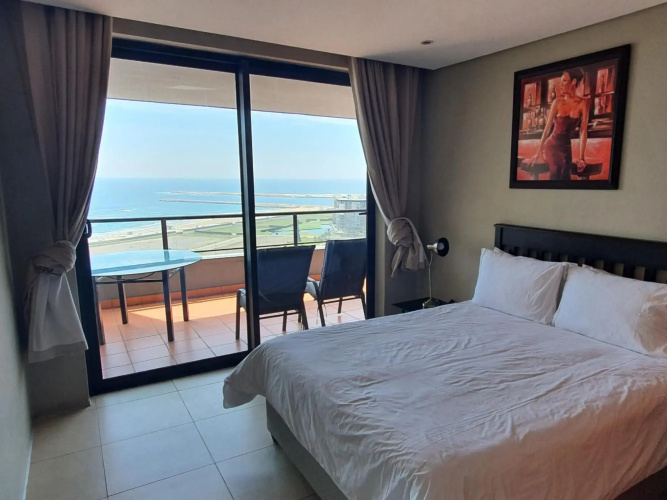 Accommodation Front - Immaculate 4 Sleeper with Ocean & Habour Views