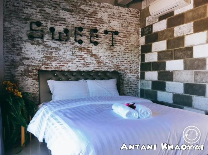 3 Bedrooms Cottage