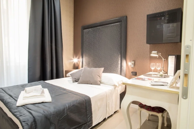 Economy room