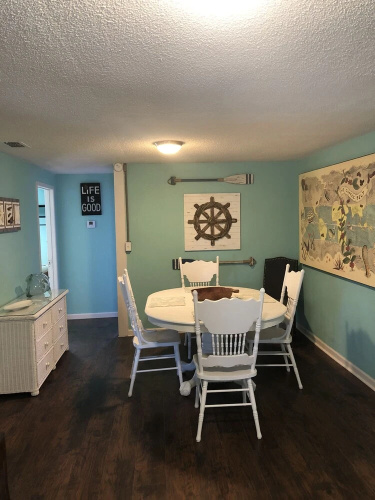 Castaway Cottage