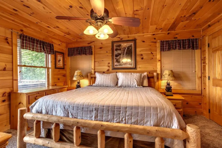 2 Bedroom Cabin for 8