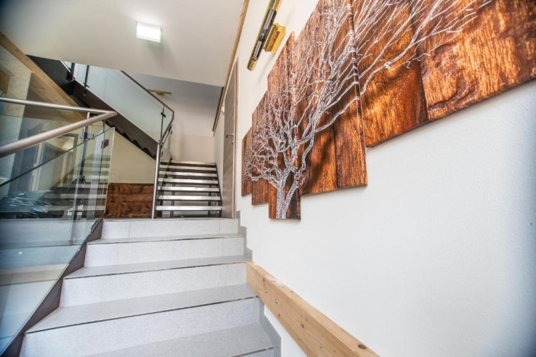 2 Bedrooms Quadruple Apartment
