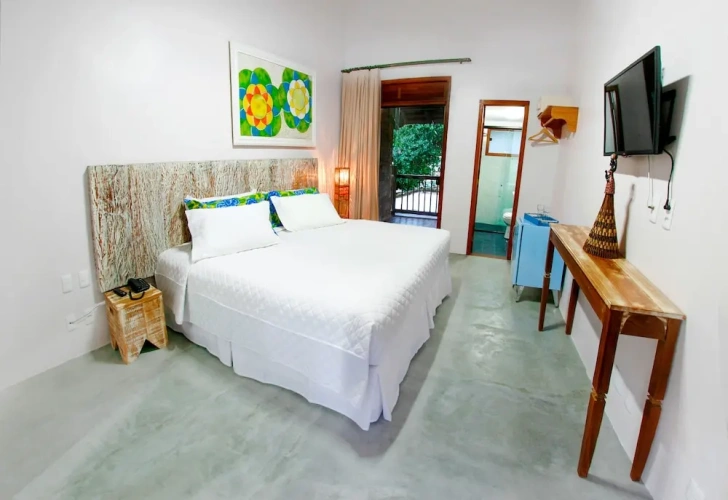 Standard Twin room with garden view