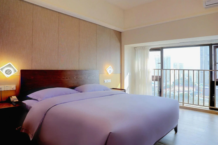 Donghua Apartment