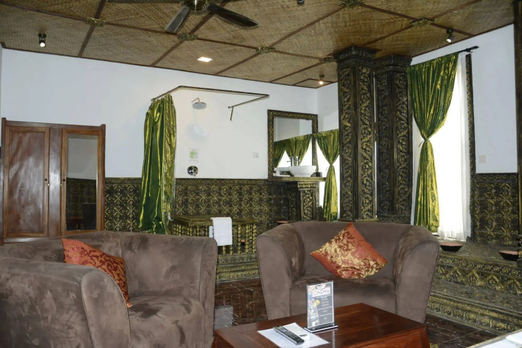 Le Hotel Hotel
