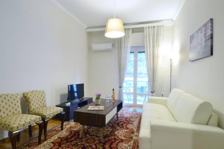 2 Bedrooms Quadruple Apartment with balcony