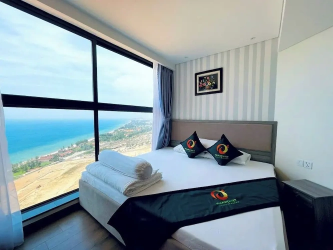 2 Bedrooms Luxury Apartment with balcony and with ocean view