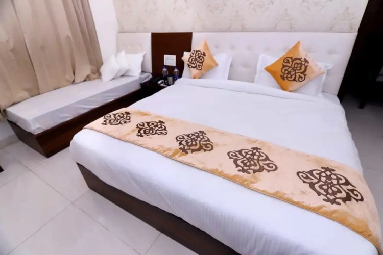 Standard Triple room