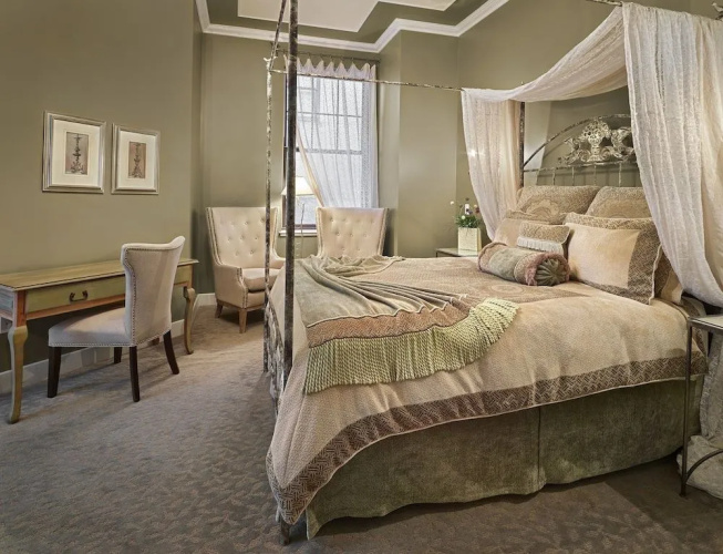 Union Bank Inn