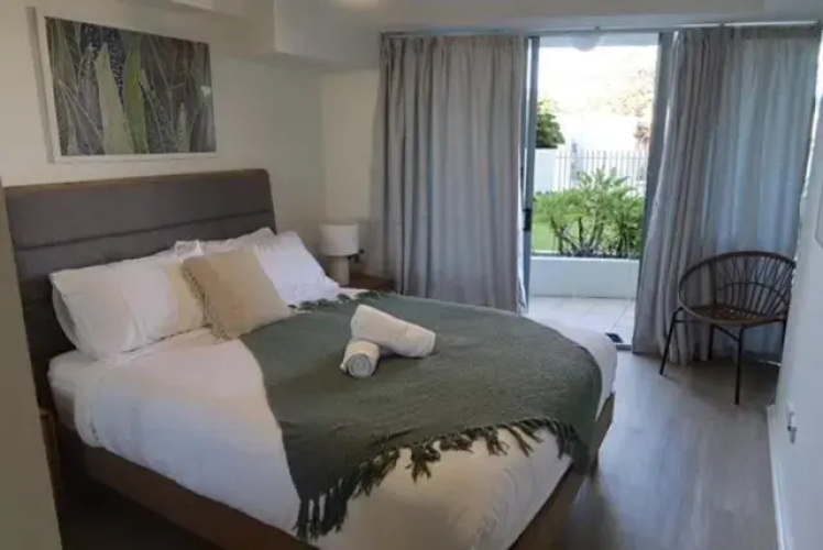Ground Floor Luxury Oceanfront Apartment