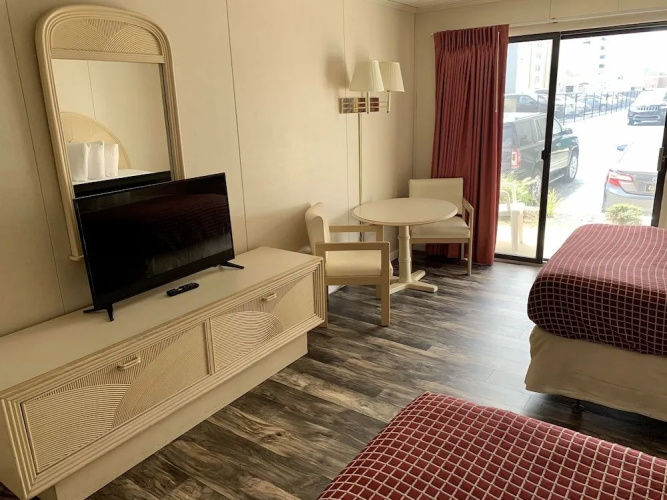 Simple Life Motel