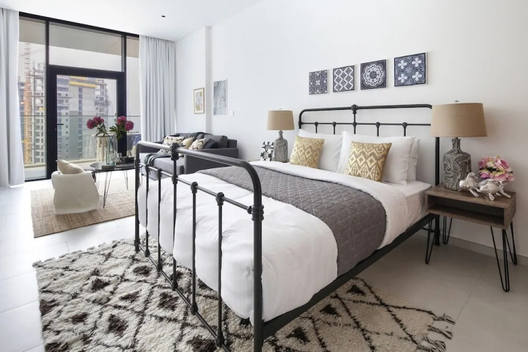 Stunning Studio w/ Burj Khalifa View!