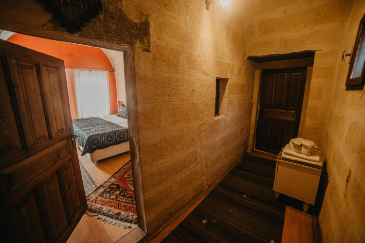 Helios Cave Hotel
