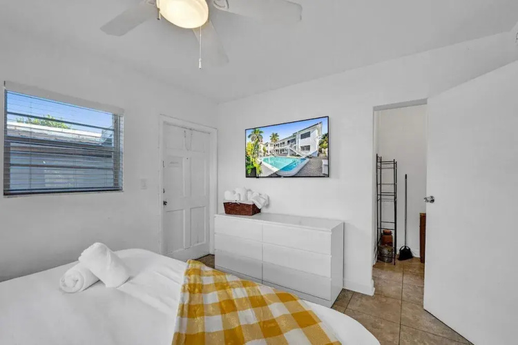 Desoto 2 Bedrooms First Floor
