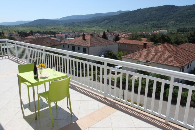 1 Bedroom Apartment with balcony