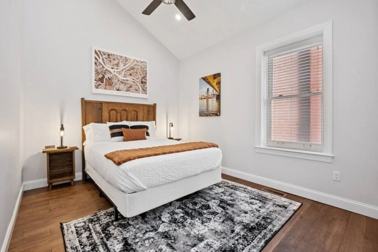 Quadruple Apartment